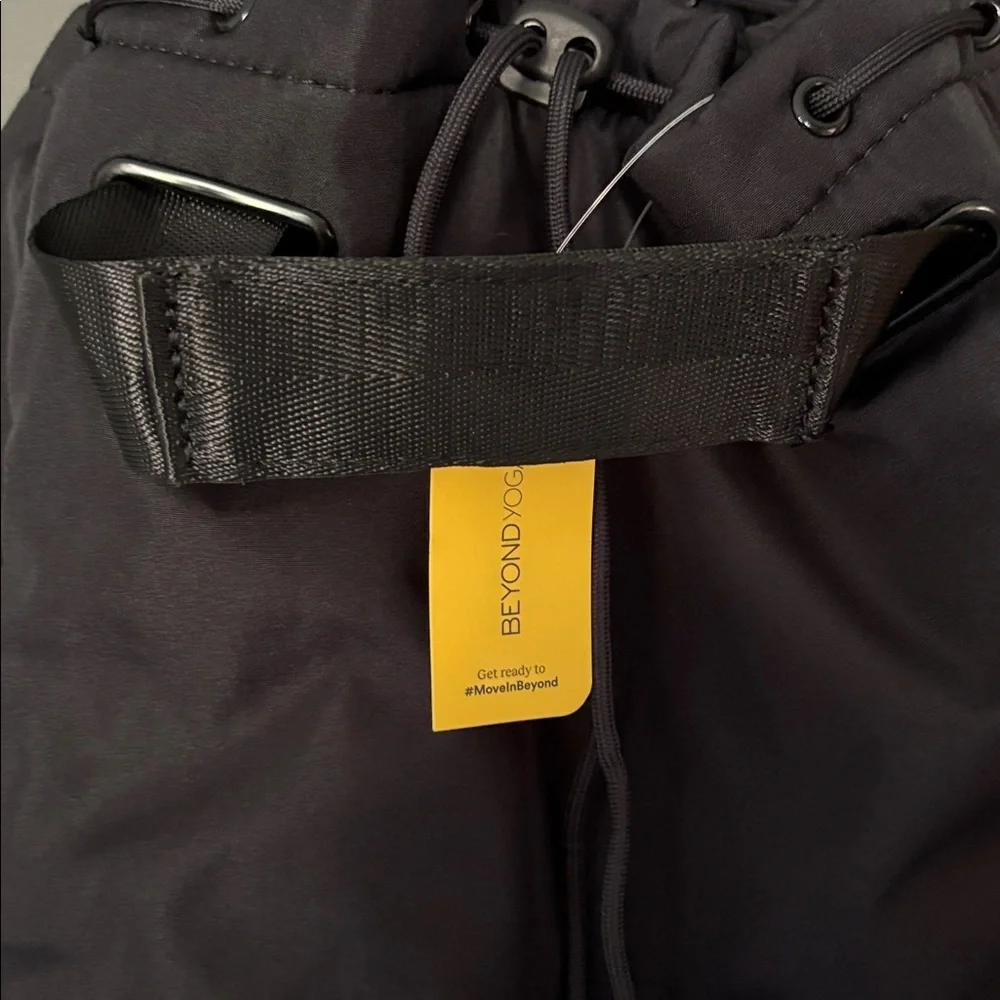 Beyond Yoga NWT black Drawstring Backpack
